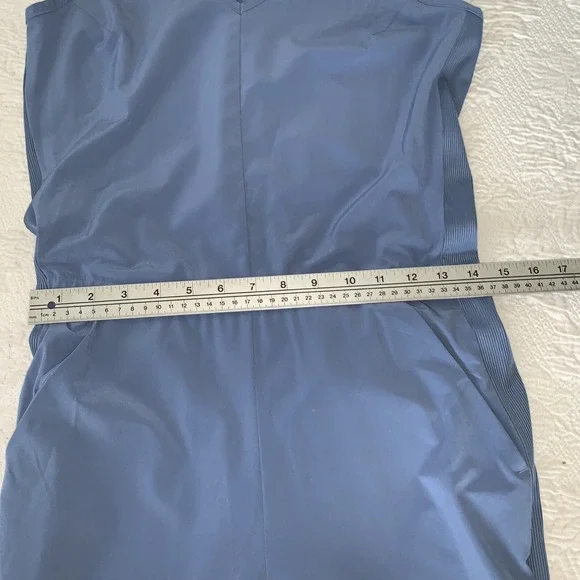Athleta Brooklyn Jumpsuit Sz 4 Blue  Sleeveless One Piece Ribbed Sides Pockets - Picture 5 of 7